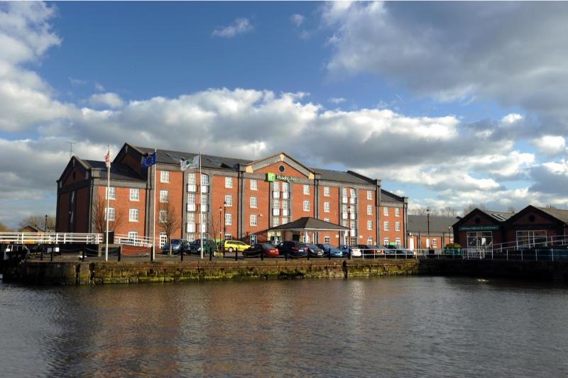 Holiday Inn Ellesmere Port/Cheshire Oaks By Ihg Exteriör bild
